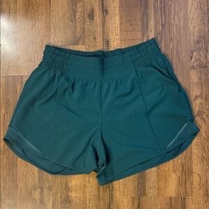 Lululemon Hotty Hot HR 4” Shorts